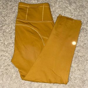 Fast and free high-rise crop 21”